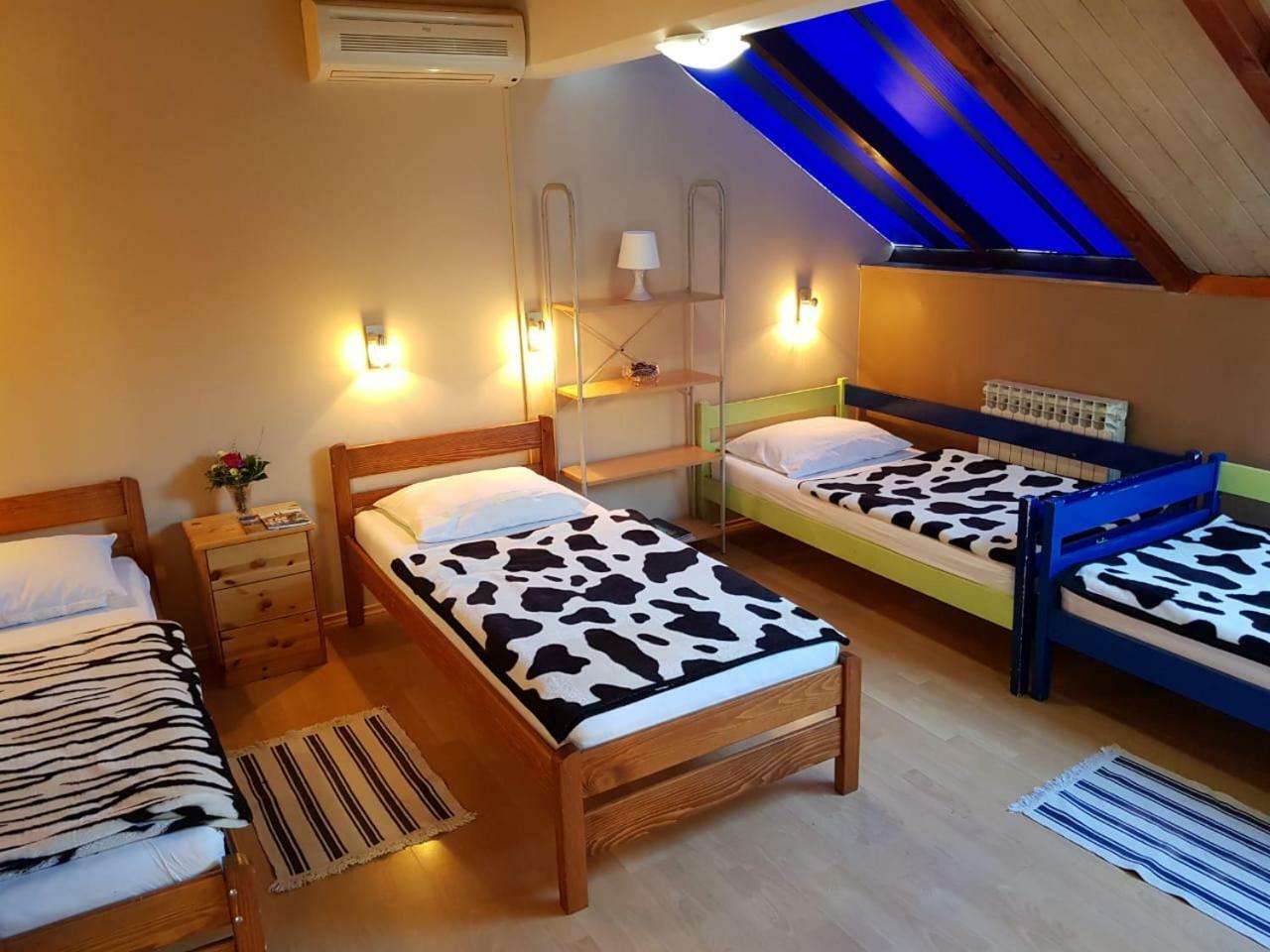 Favela Hostel Zagrzeb Zewnętrze zdjęcie